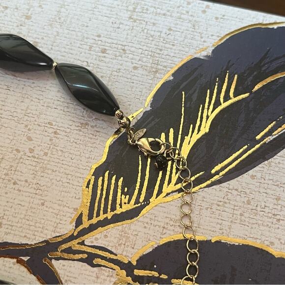 Vintage NWT Long Chunky Black and Gold Acrylic Beaded Necklace C1 - Picture 9 of 11